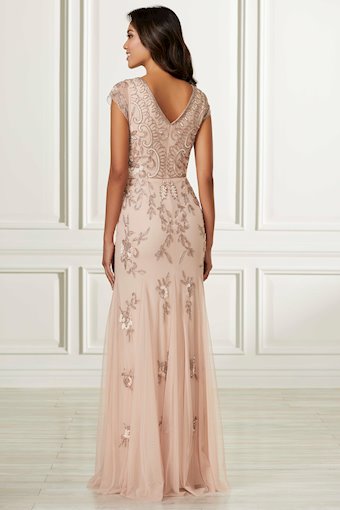 限定アイテム！【Adrianna Papell】Papell Studio Beaded Illu Adrianna Papell Beaded Illusion 3/4 Sleeve Scoop Neck Gown